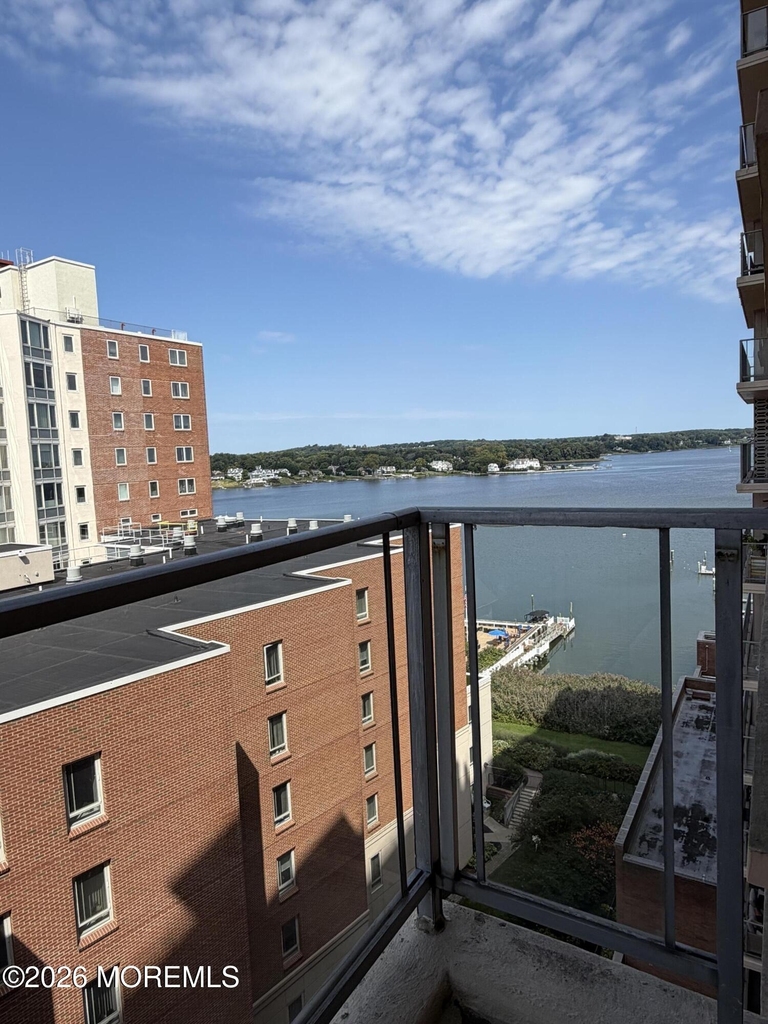 28 Riverside Avenue - Photo 7