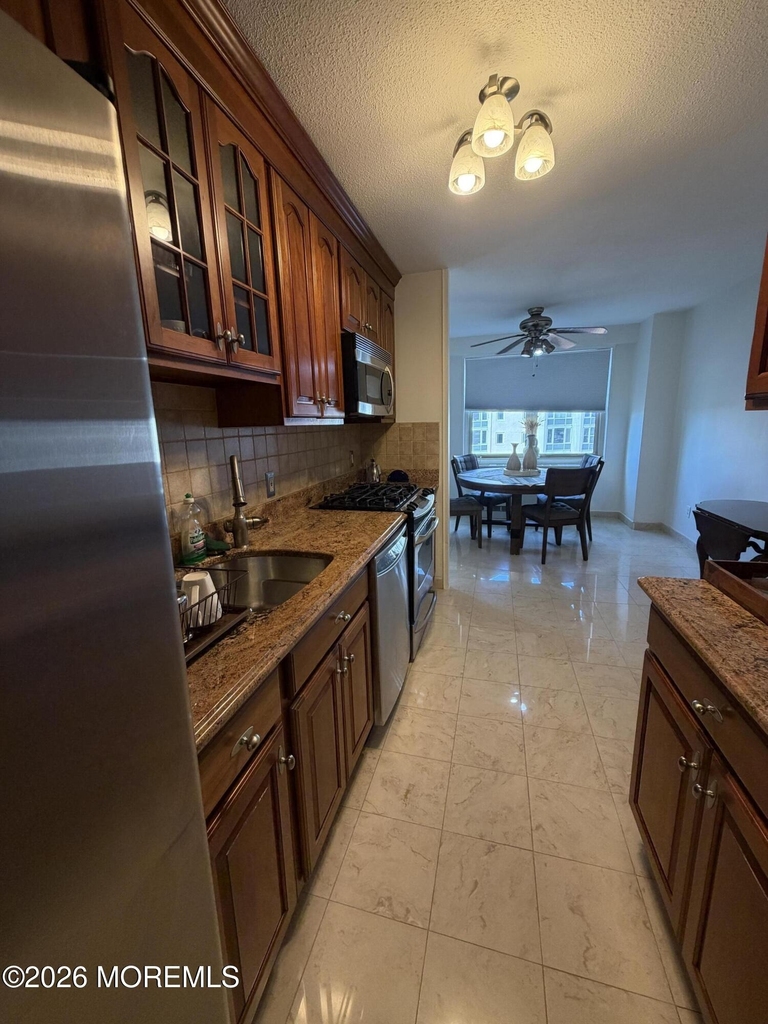 28 Riverside Avenue - Photo 3