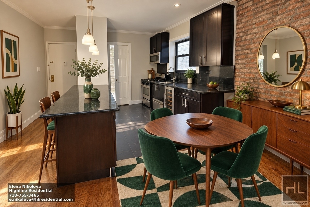 West 52 Street - Photo 0