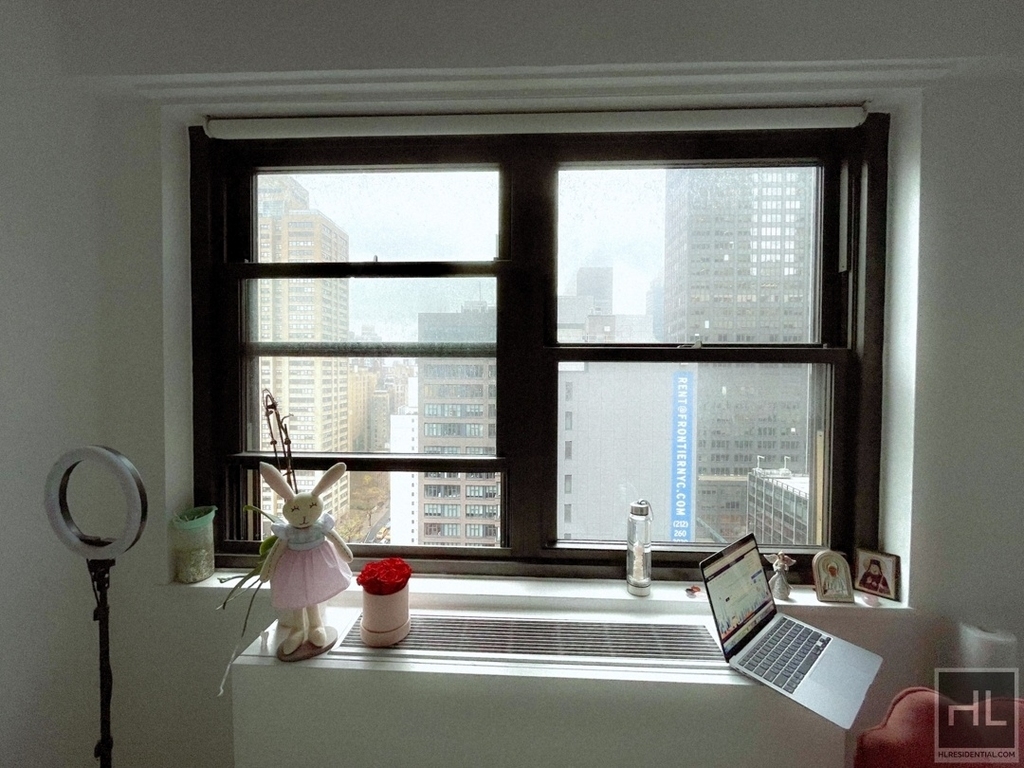 East 39th Street - Photo 7