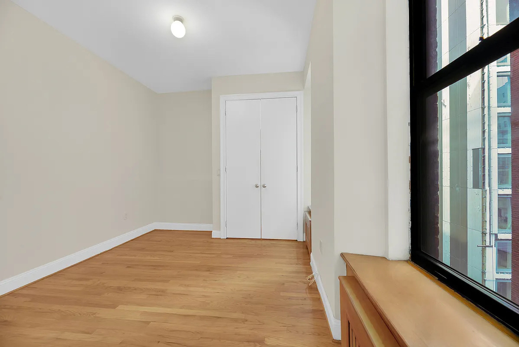121 Madison Avenue - Photo 3