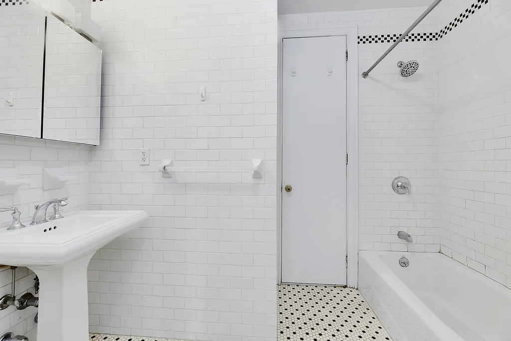 121 Madison Avenue - Photo 5