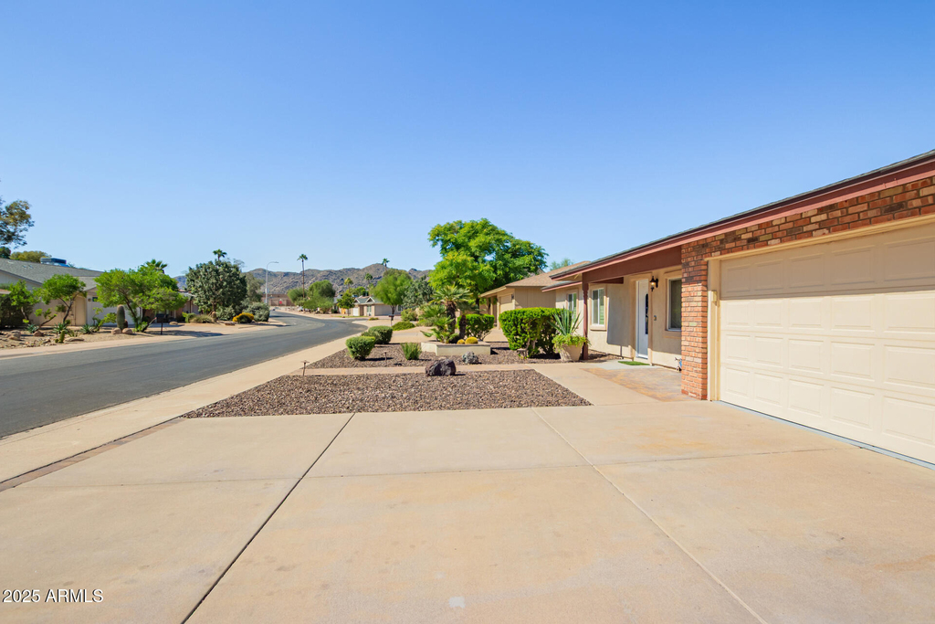11825 S Coconino Street - Photo 6