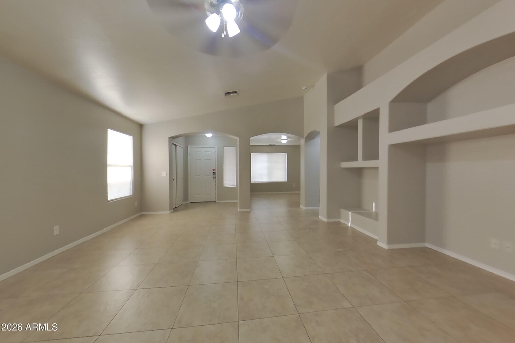 8006 W Pima Street - Photo 1