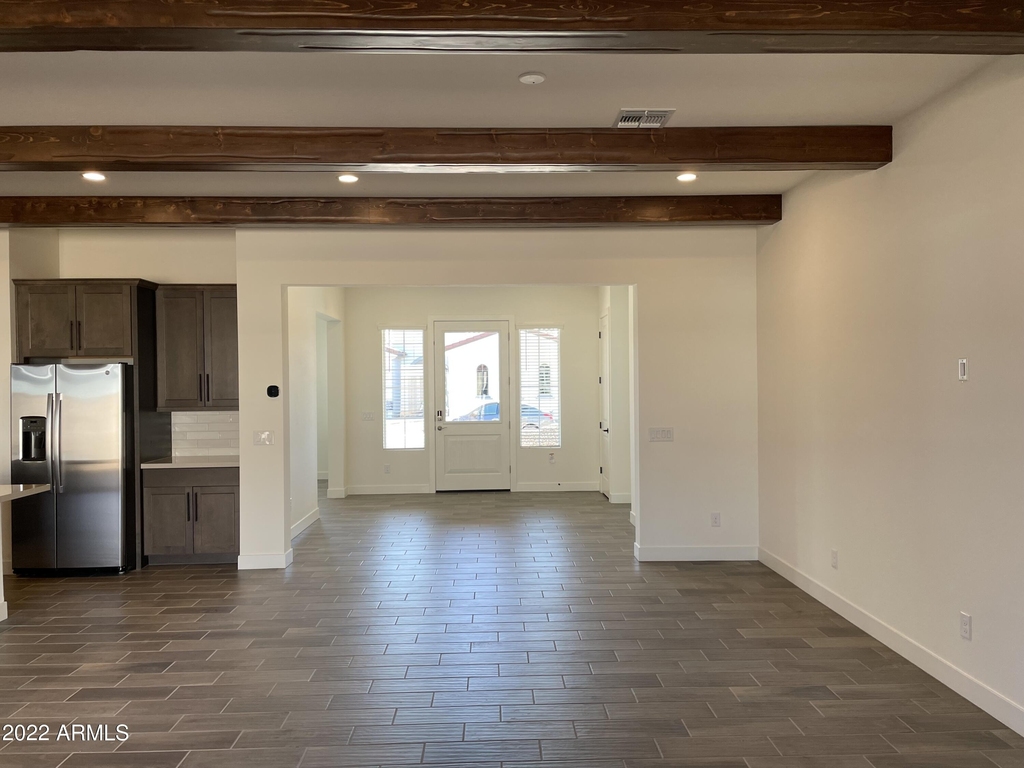 17250 W Edinburg Street - Photo 5