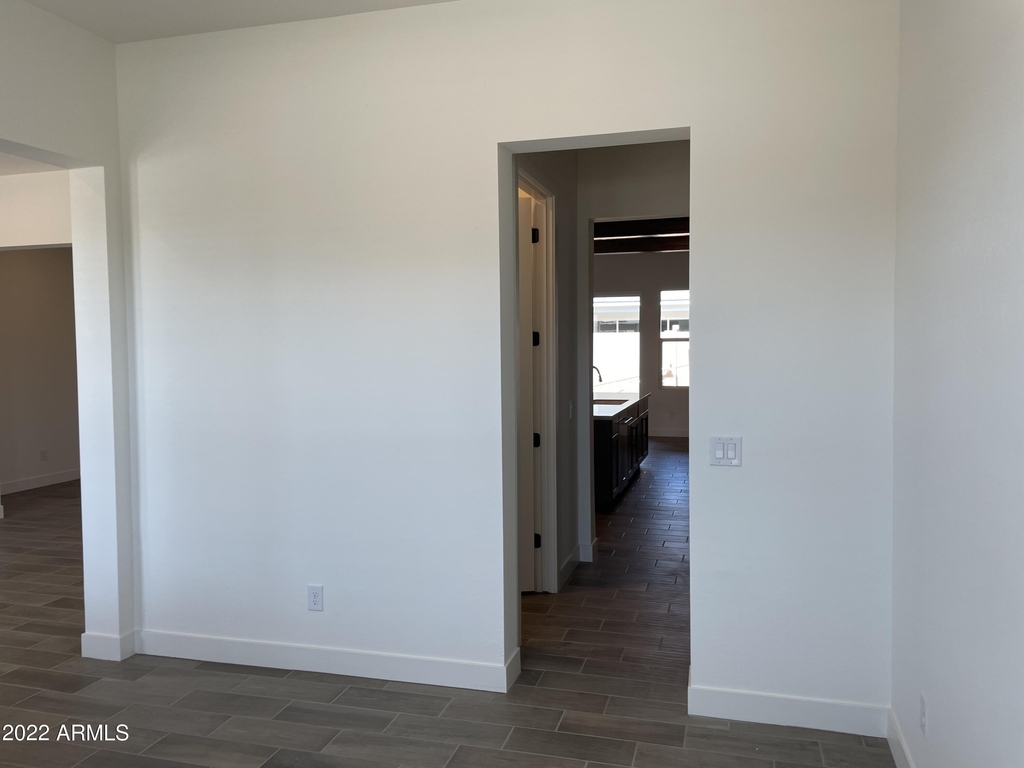 17250 W Edinburg Street - Photo 35