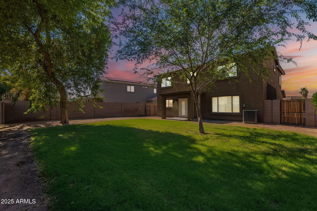 15885 W Apache Street - Photo 2
