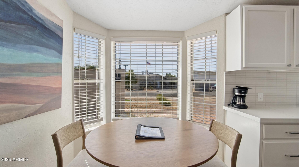 2929 N 55th Place - Photo 3