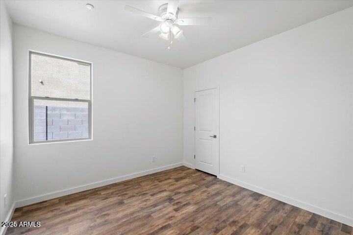 21451 W Palm Lane - Photo 15