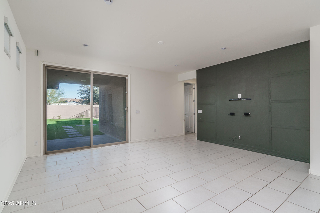 15011 N 55th Drive - Photo 11
