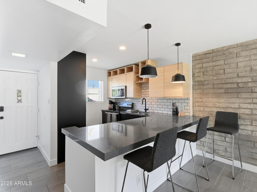 4701 N 68th Street - Photo 2