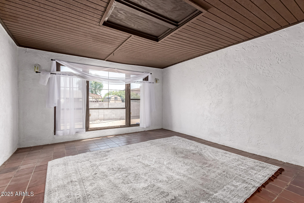 1407 E El Camino Drive - Photo 19