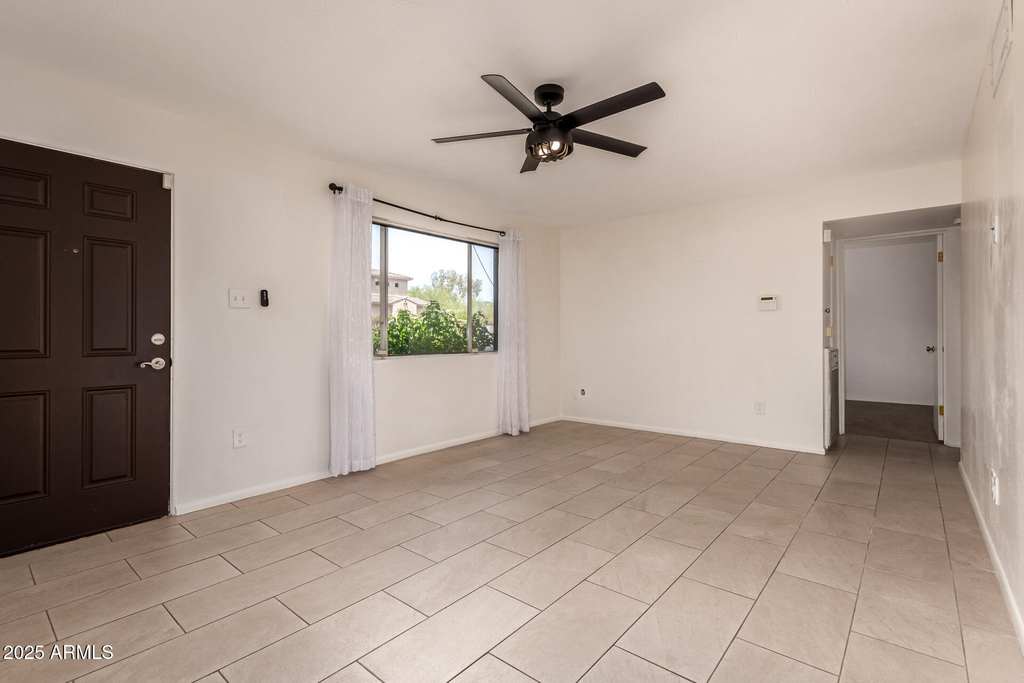 1407 E El Camino Drive - Photo 6