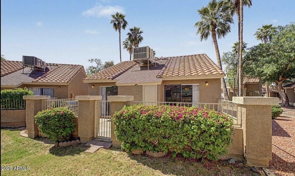7040 W Olive Avenue - Photo 23