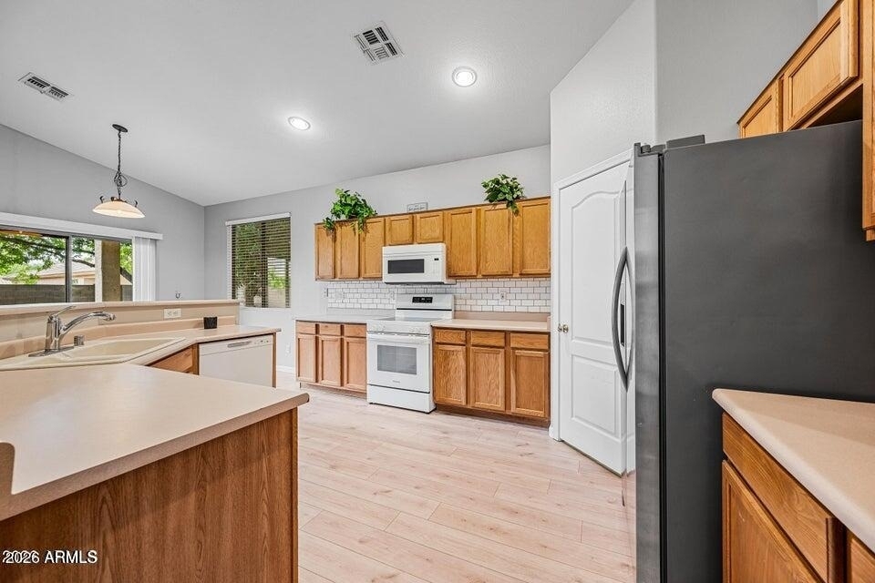 9231 W Salter Drive - Photo 18