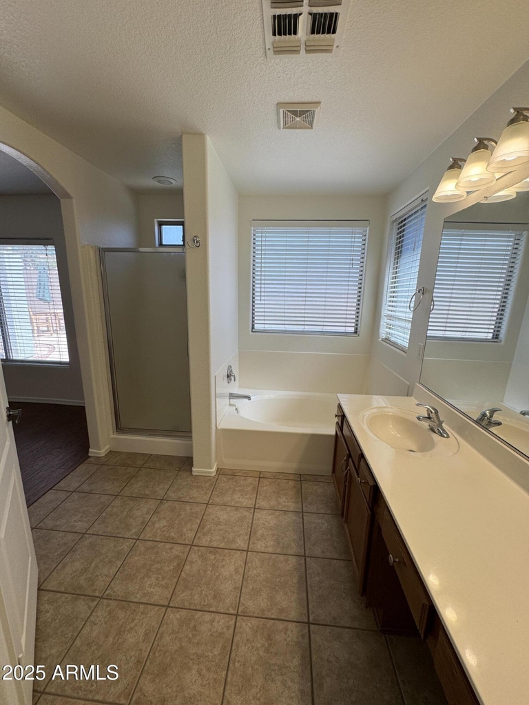 3250 E Ford Avenue - Photo 7