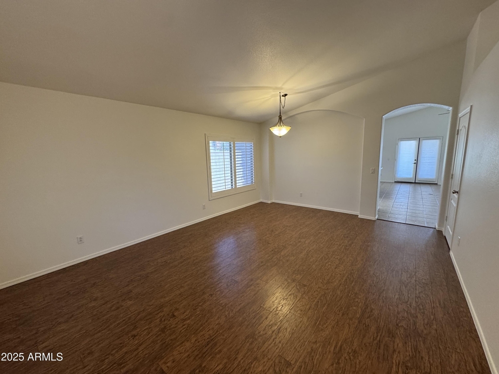 3250 E Ford Avenue - Photo 6