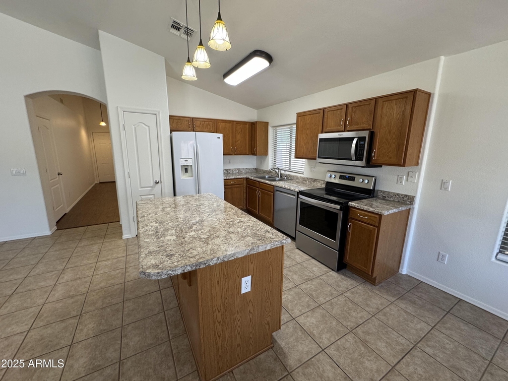3250 E Ford Avenue - Photo 2