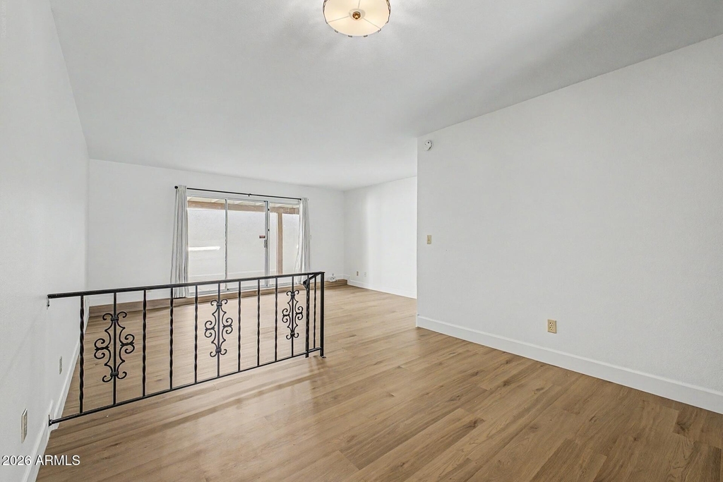 5207 S Hazelton Lane - Photo 3