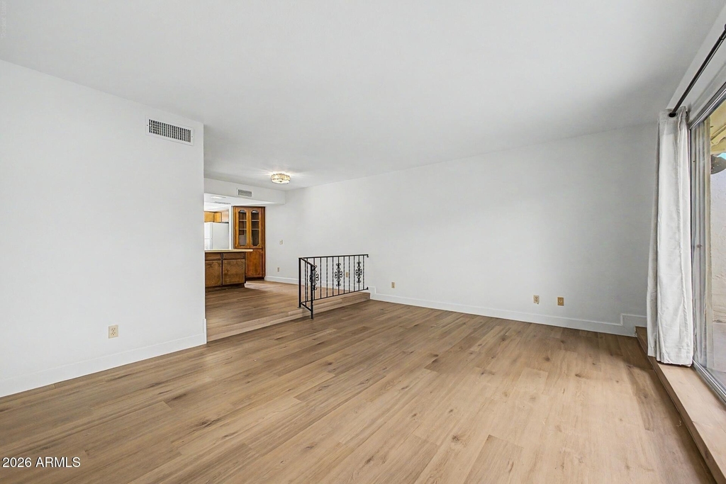 5207 S Hazelton Lane - Photo 6