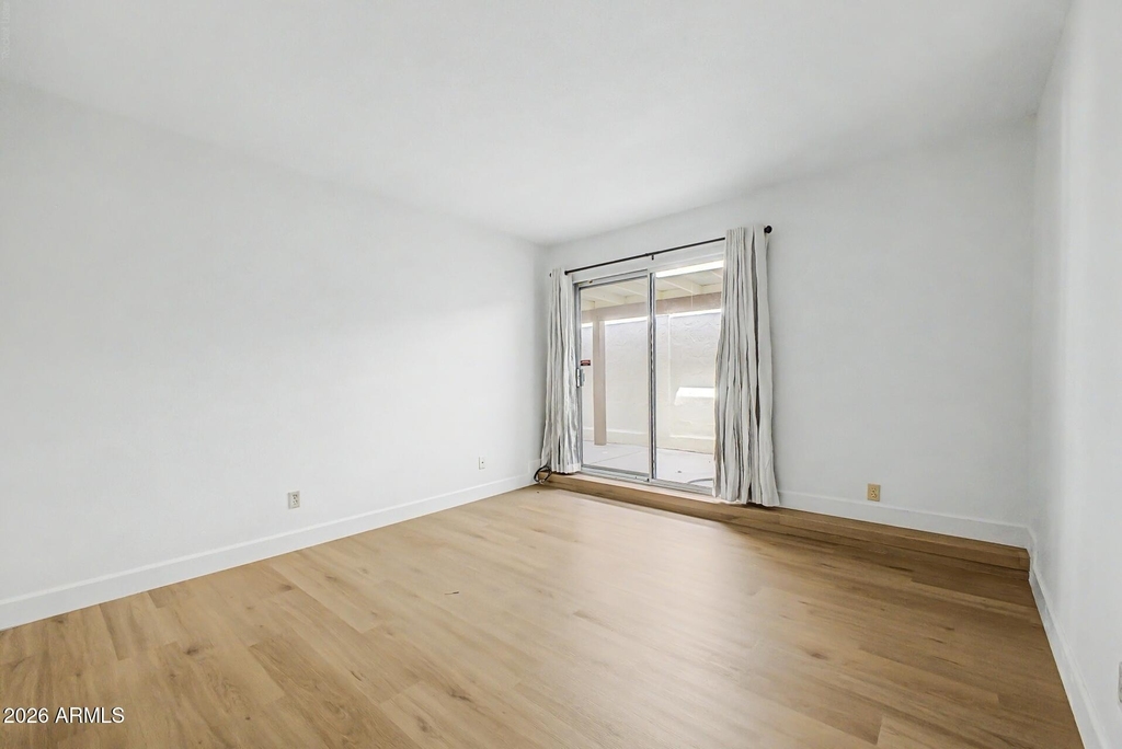 5207 S Hazelton Lane - Photo 13
