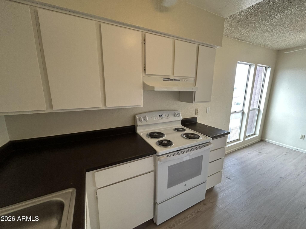 2652 E Oakleaf Drive - Photo 13