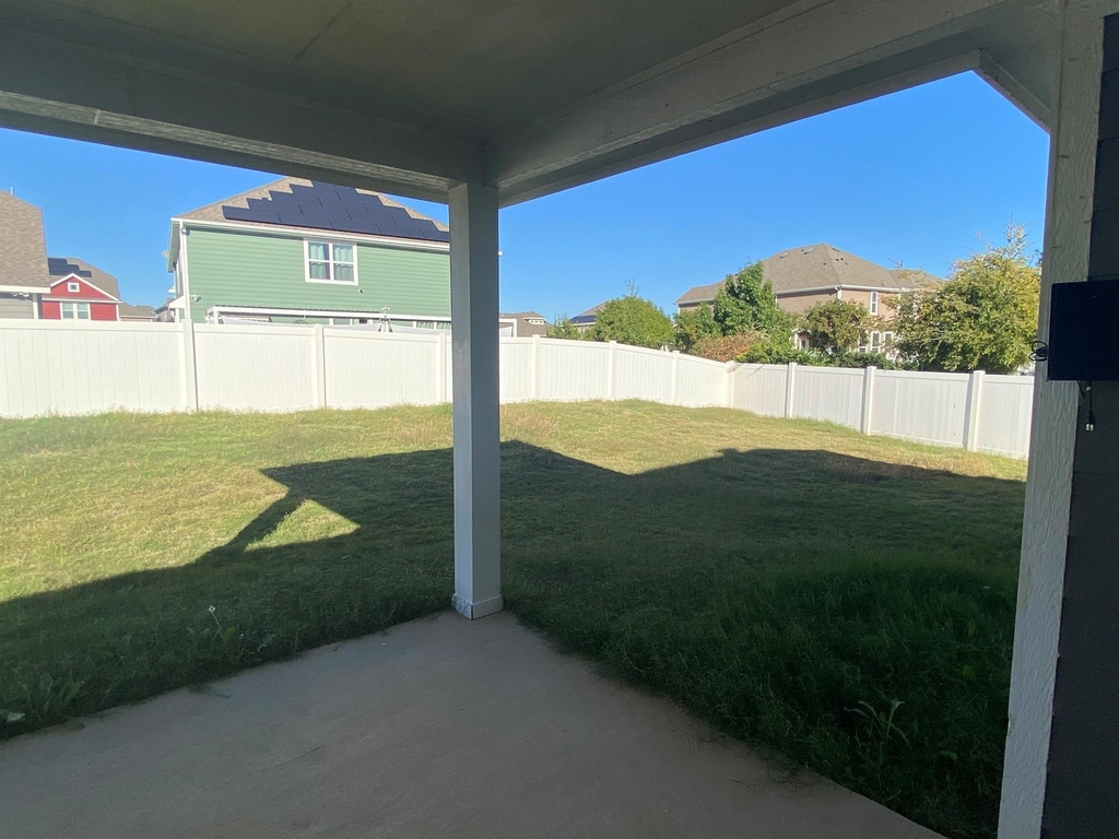 9145 Blackstone Drive - Photo 24