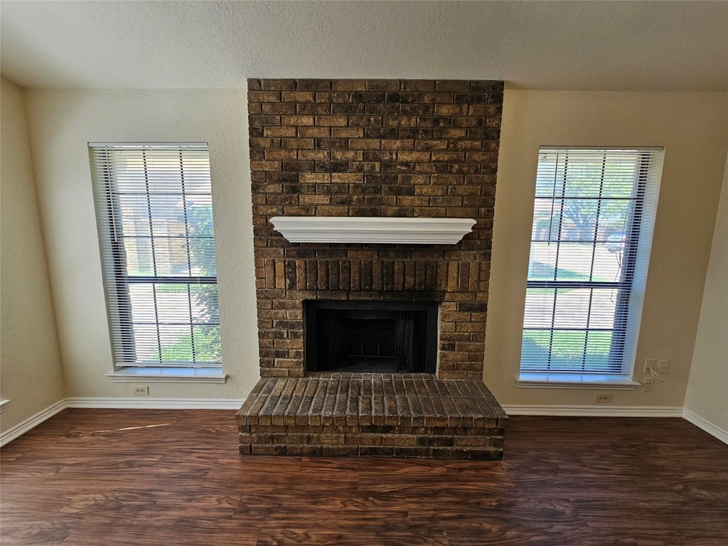 3125 Tudor Lane - Photo 5