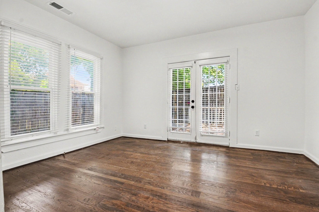 915 Annex Avenue - Photo 7