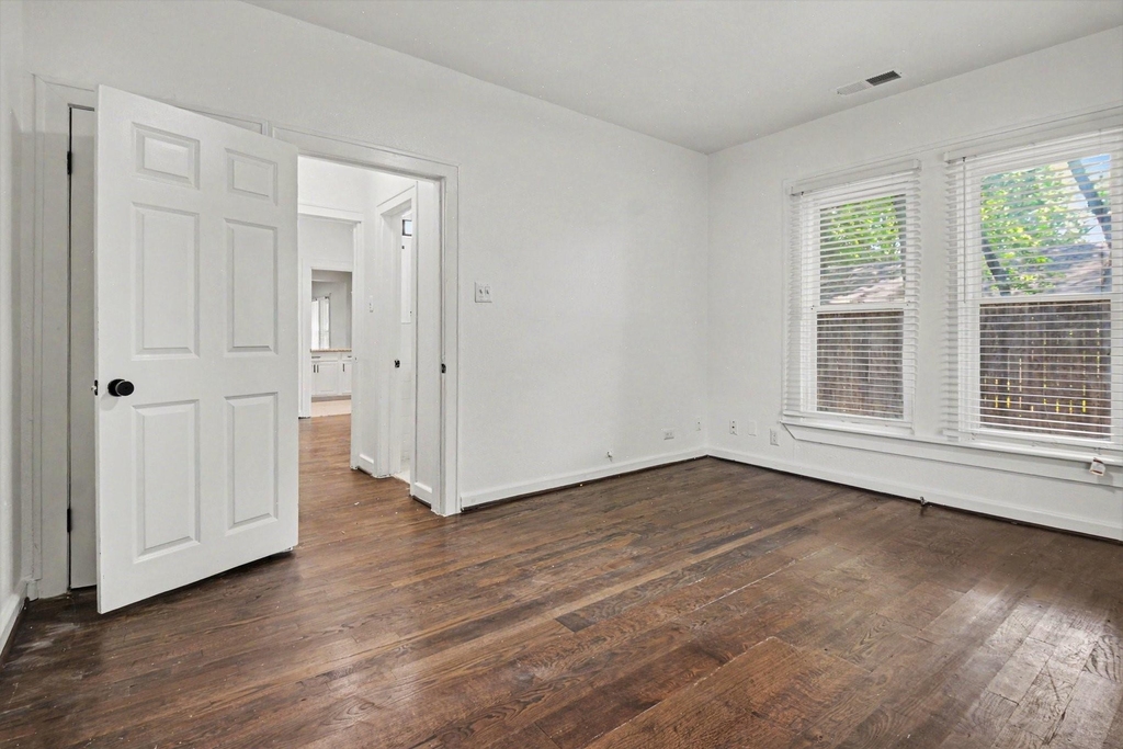 915 Annex Avenue - Photo 14