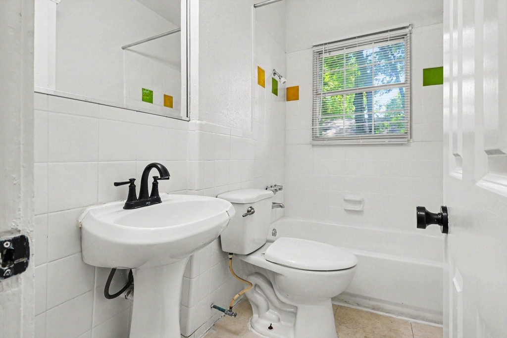 915 Annex Avenue - Photo 23