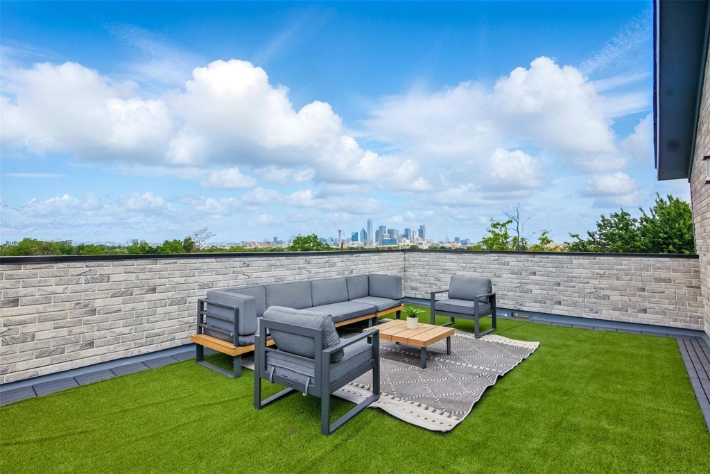 430 E 8th - Photo 23