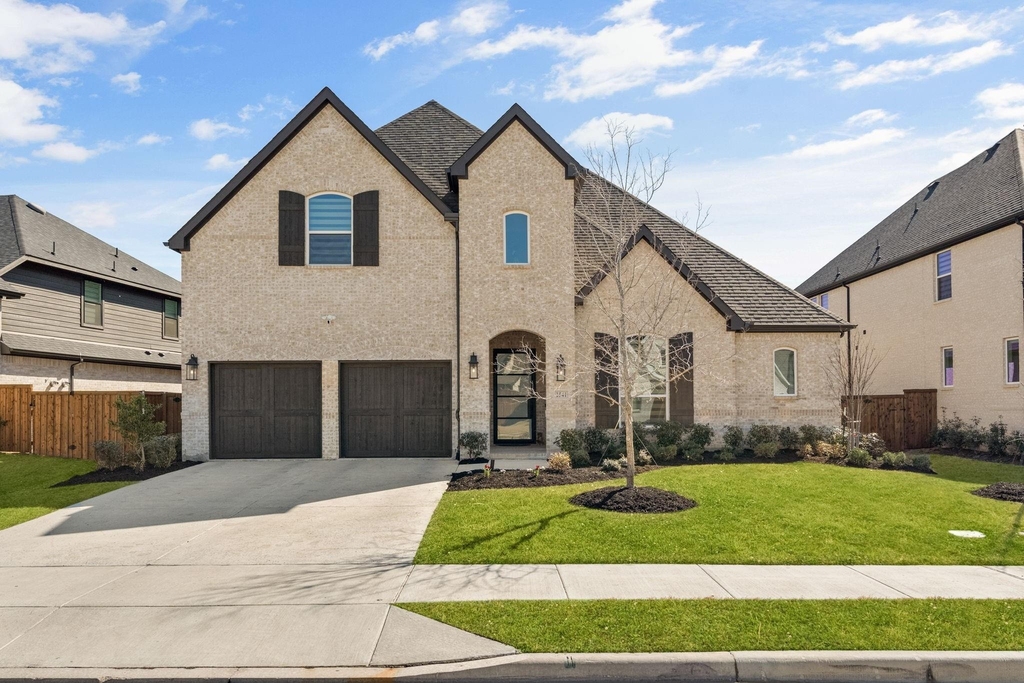 2541 Forestbrook Drive - Photo 0