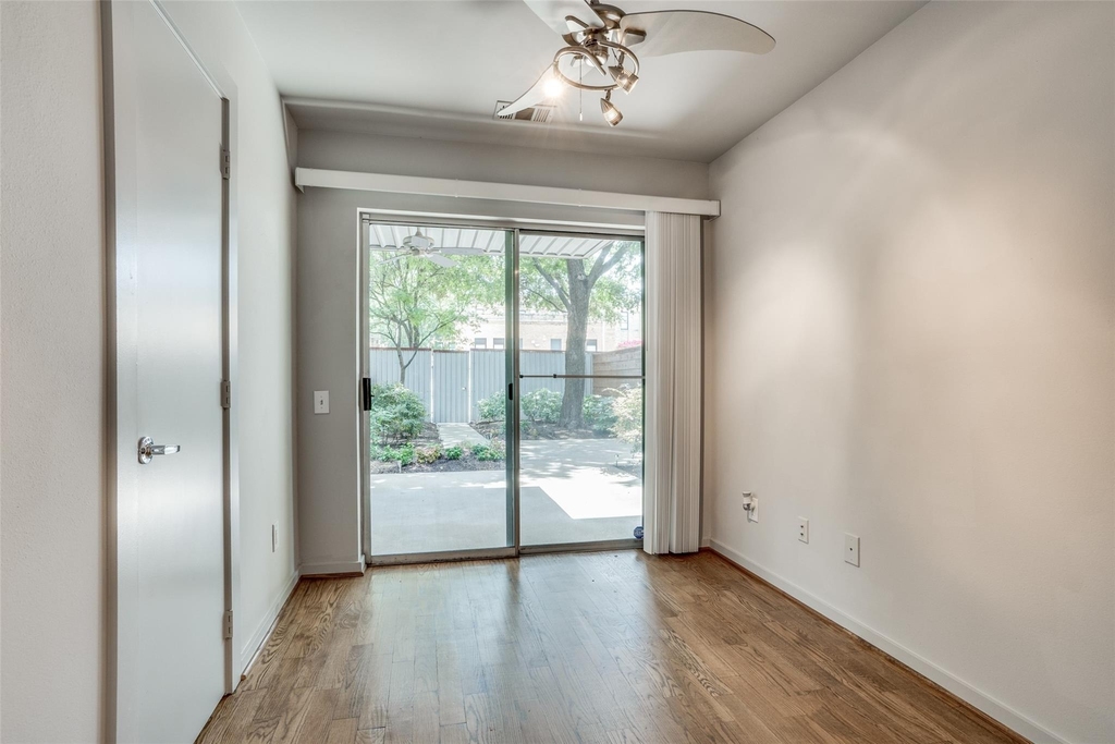 4213 Dickason Avenue - Photo 6