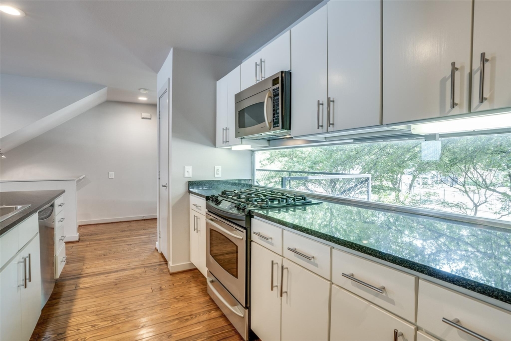 4213 Dickason Avenue - Photo 15