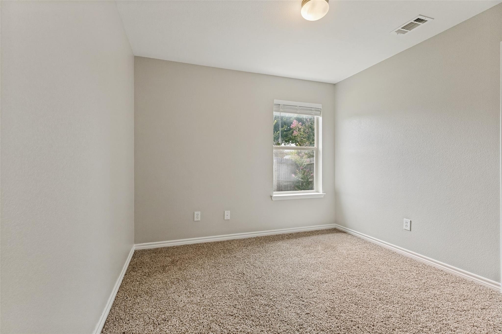 417 Brookhollow Lane - Photo 16