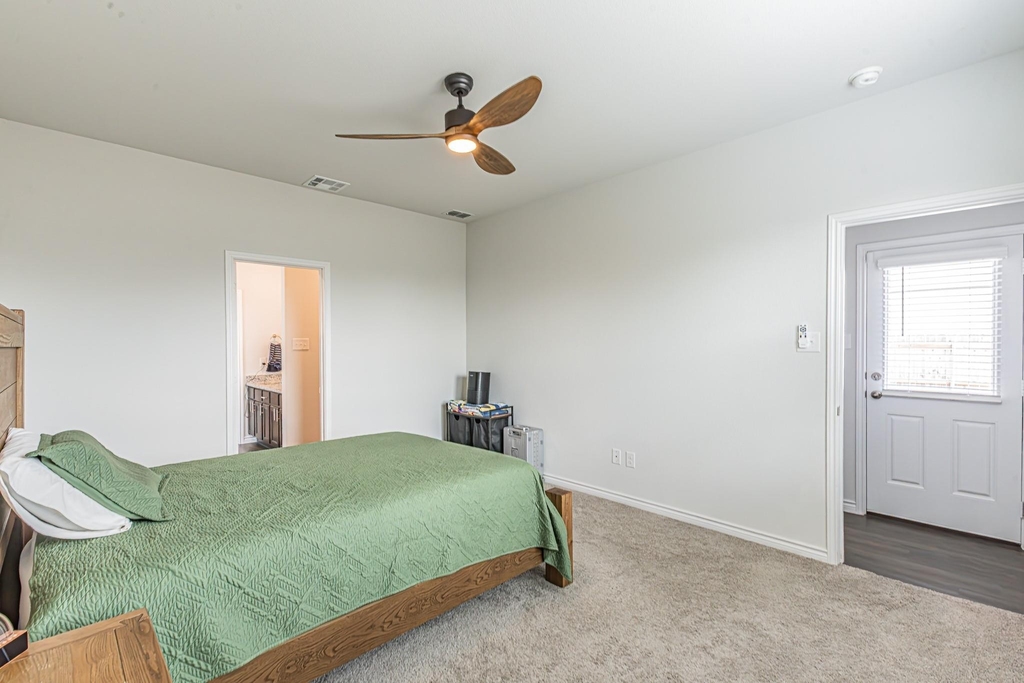 2421 Dahlia Drive - Photo 13