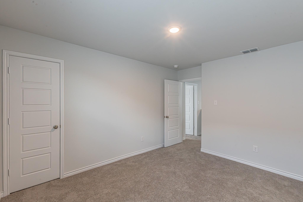 2421 Dahlia Drive - Photo 27