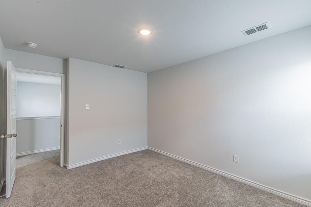 2421 Dahlia Drive - Photo 28