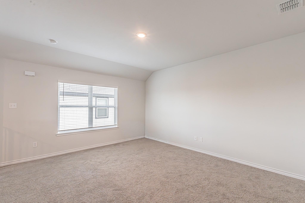 2421 Dahlia Drive - Photo 21