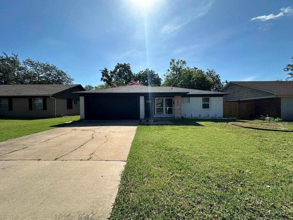 509 Dover Drive - Photo 0