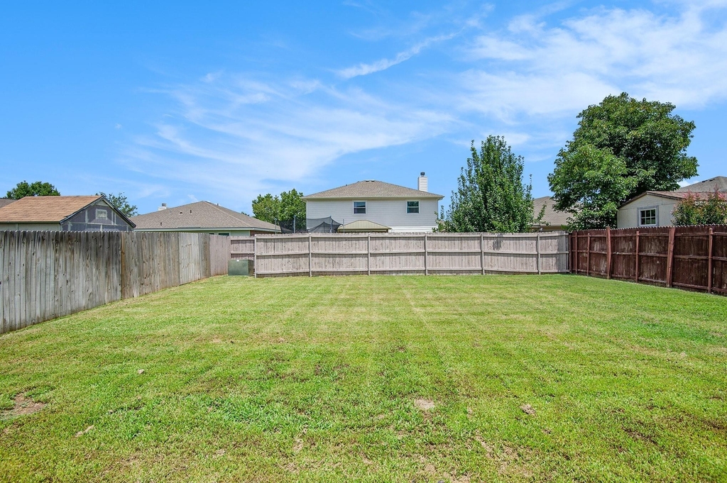 4225 Silverwood Trail - Photo 24