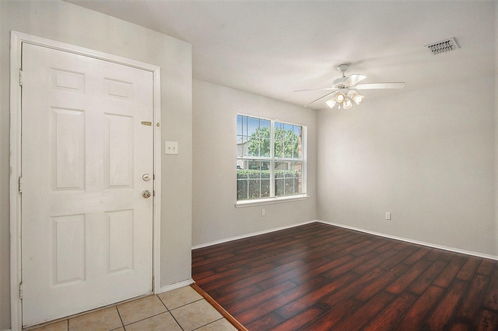 4225 Silverwood Trail - Photo 19