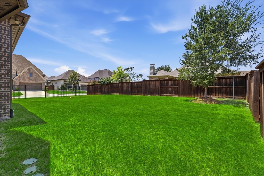 2101 Hebert Court - Photo 31