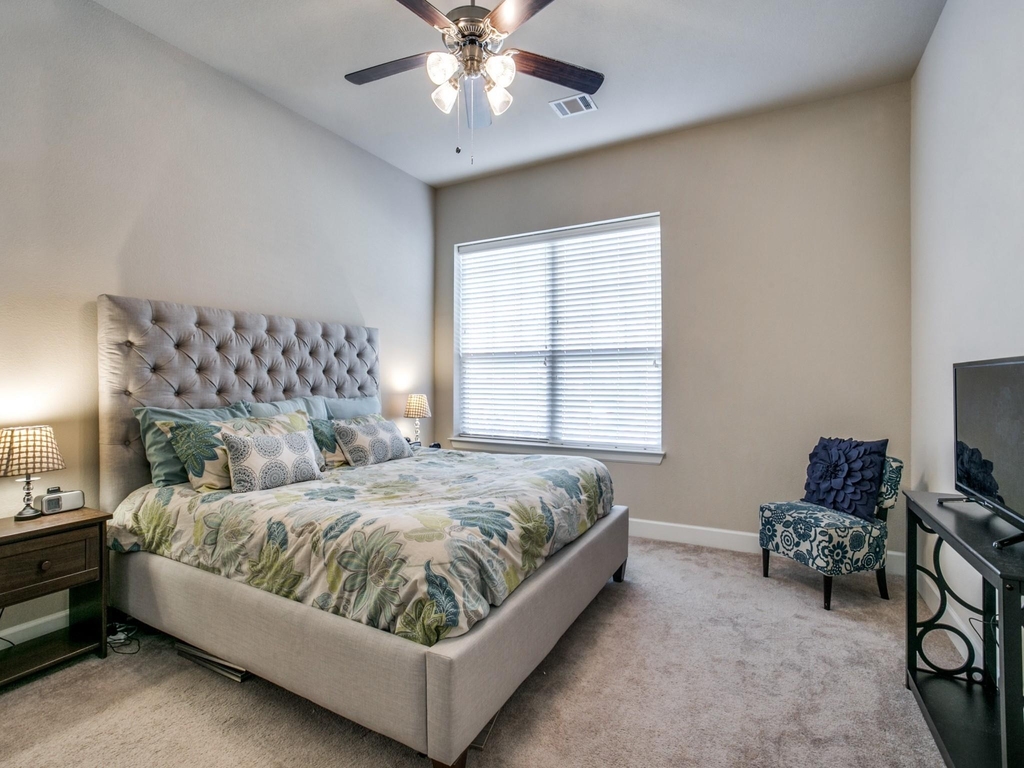 1010 Crystal Oak Lane - Photo 16