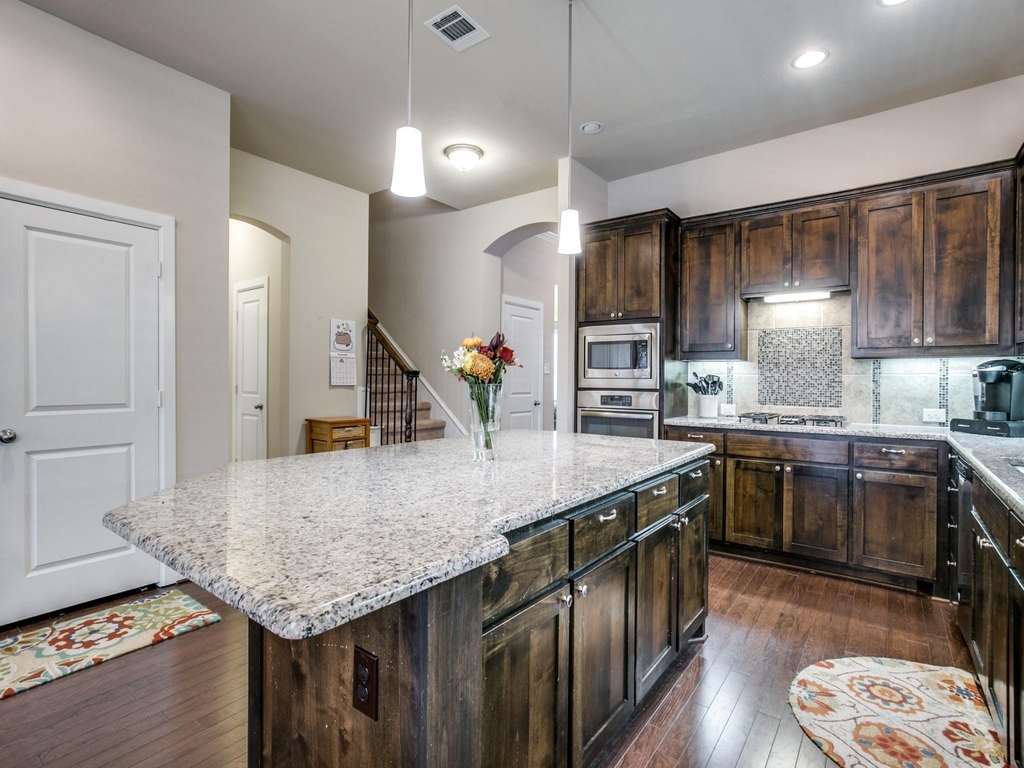 1010 Crystal Oak Lane - Photo 7
