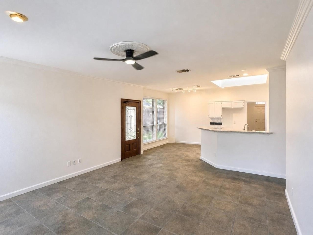 9518 Prestmont Place - Photo 11