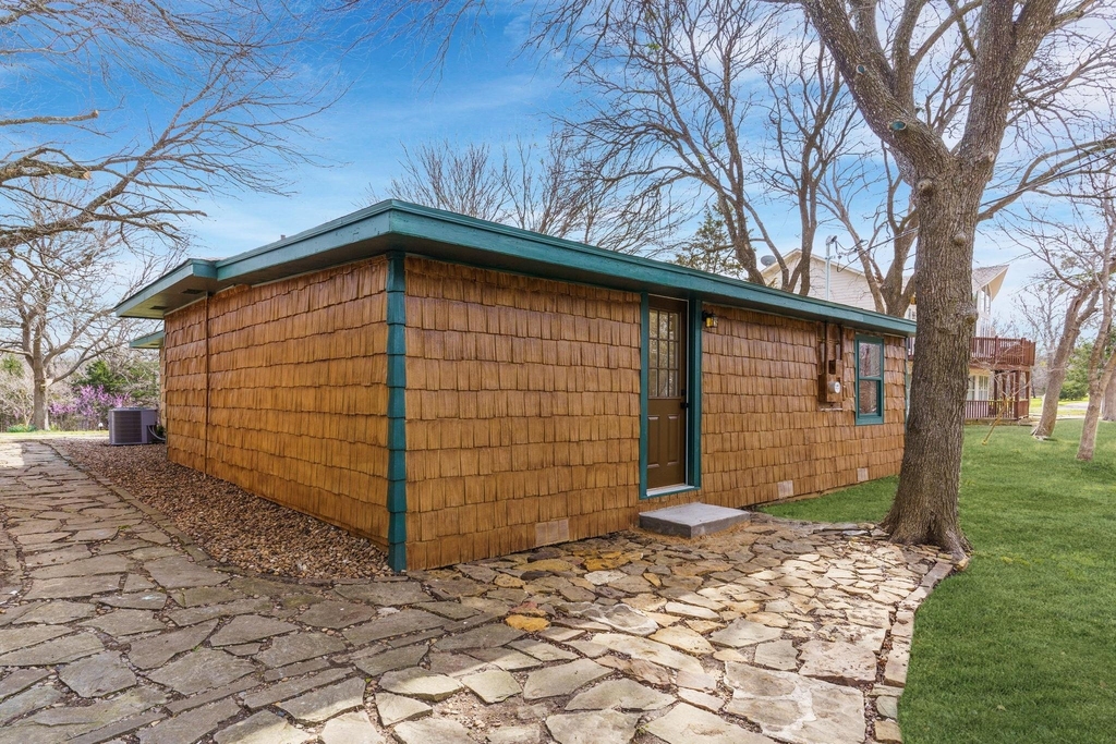 321 Crescent Drive - Photo 29