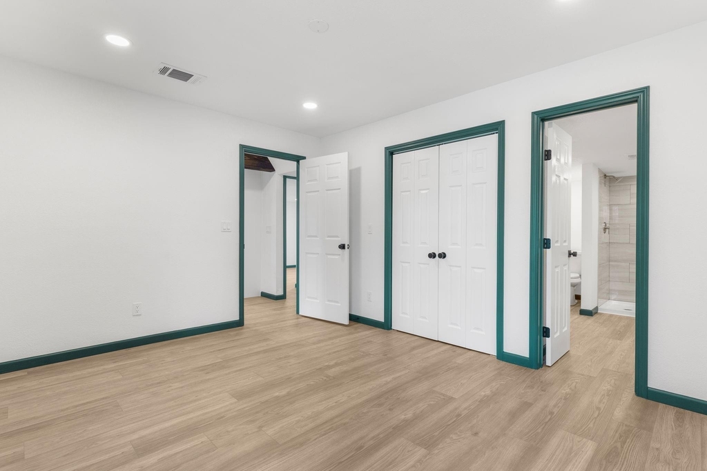 321 Crescent Drive - Photo 18