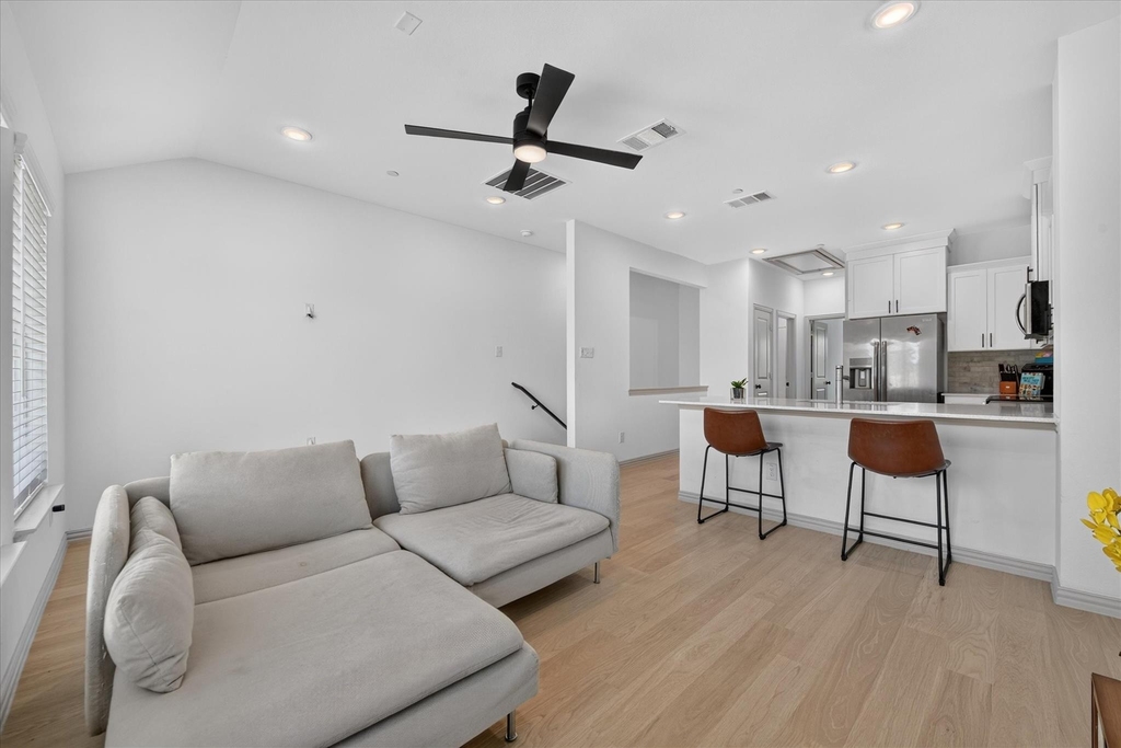5360 Springlake Parkway - Photo 17